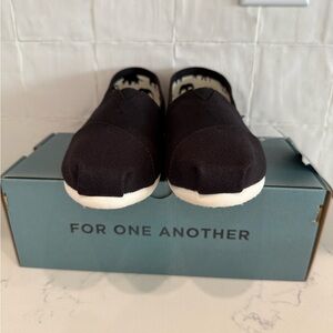 Toms Canvas Slip Ons